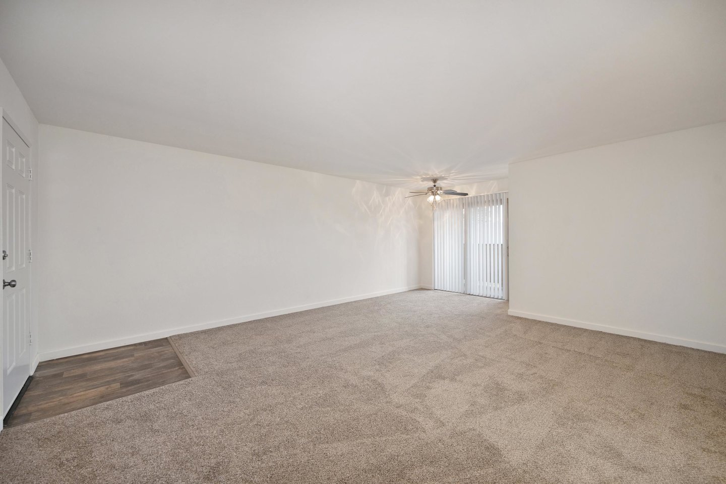 Elan Sea Lofts Image 18