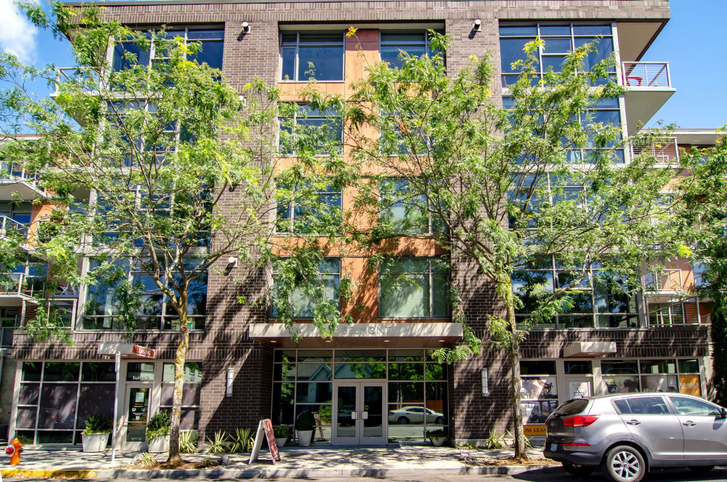 2121 Belmont Image 1