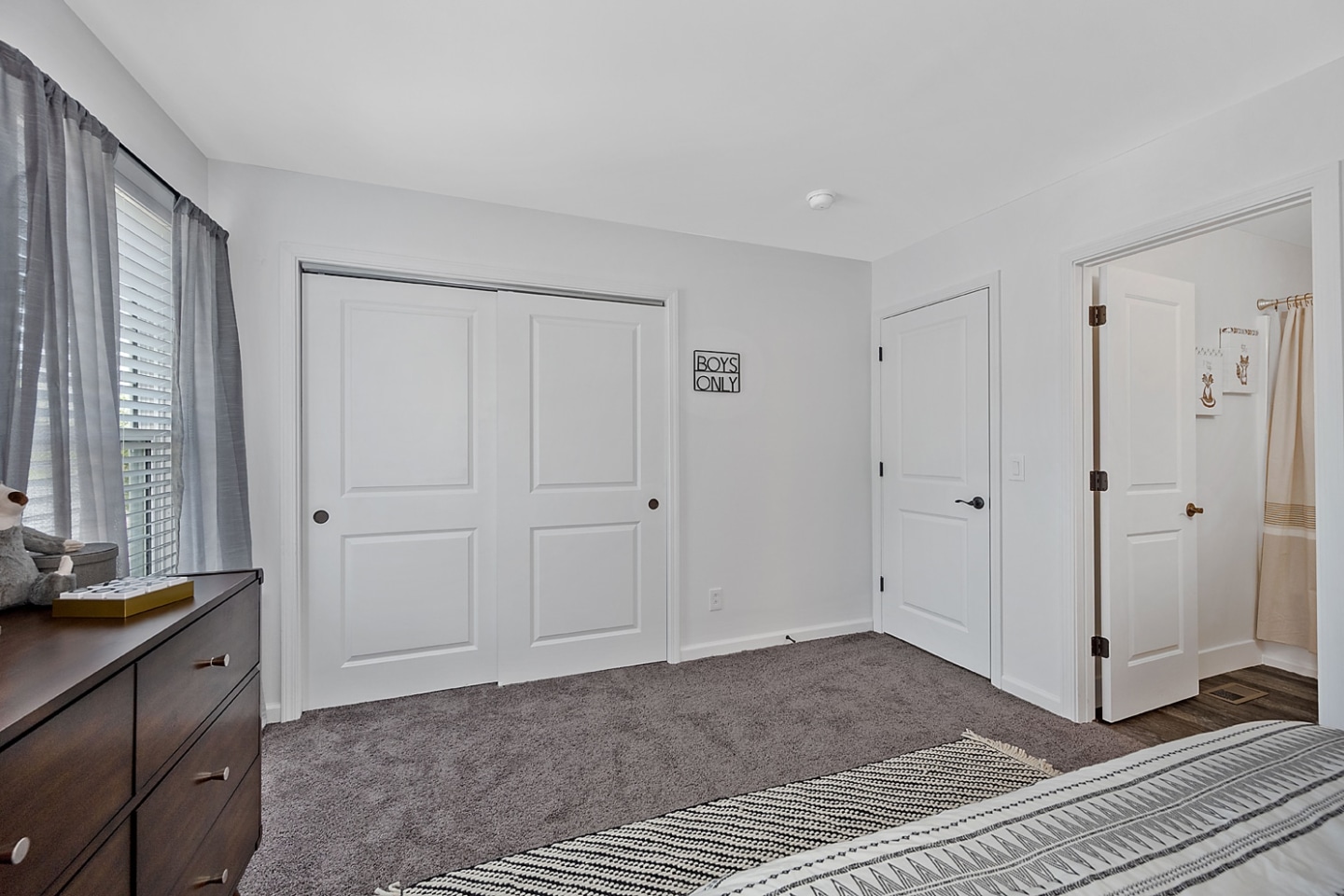 Ivy Hills Place Image 2