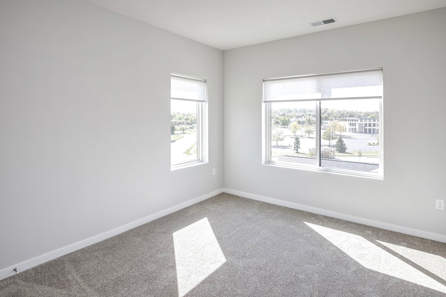 148th Place Apartments Image 27