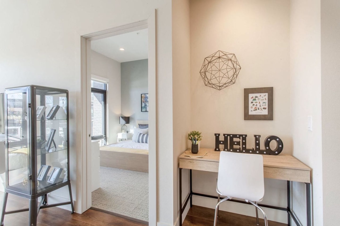 DELO Apartments Image 9