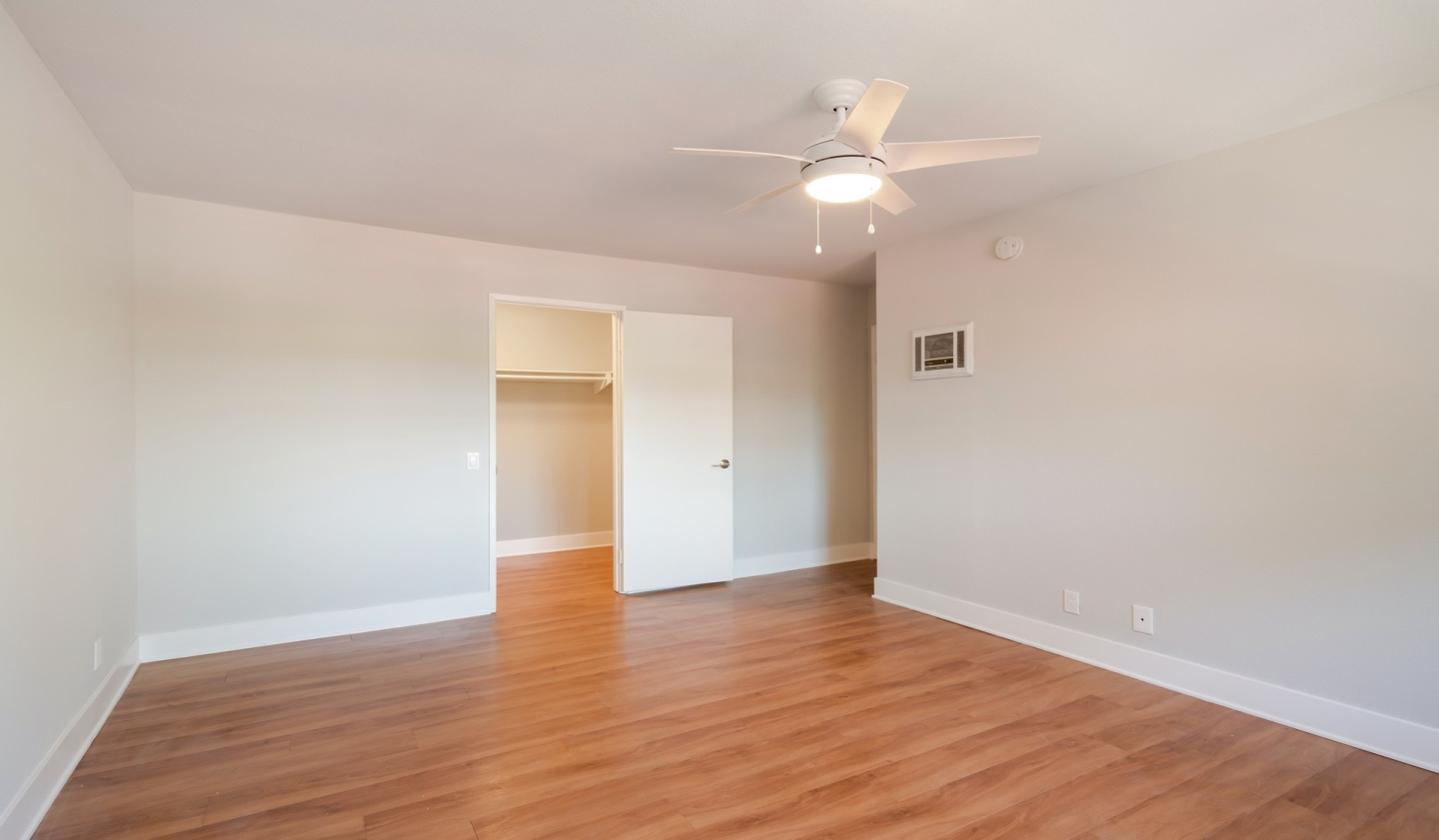 Hidden Cove Apartments Image 6