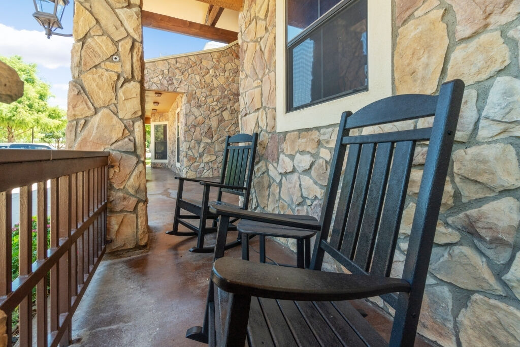 The Residences at Holland Lake Image 6