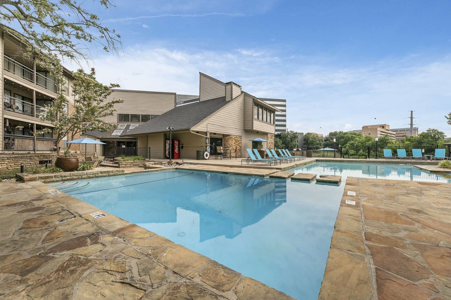 Lakeside Apartments Image 19