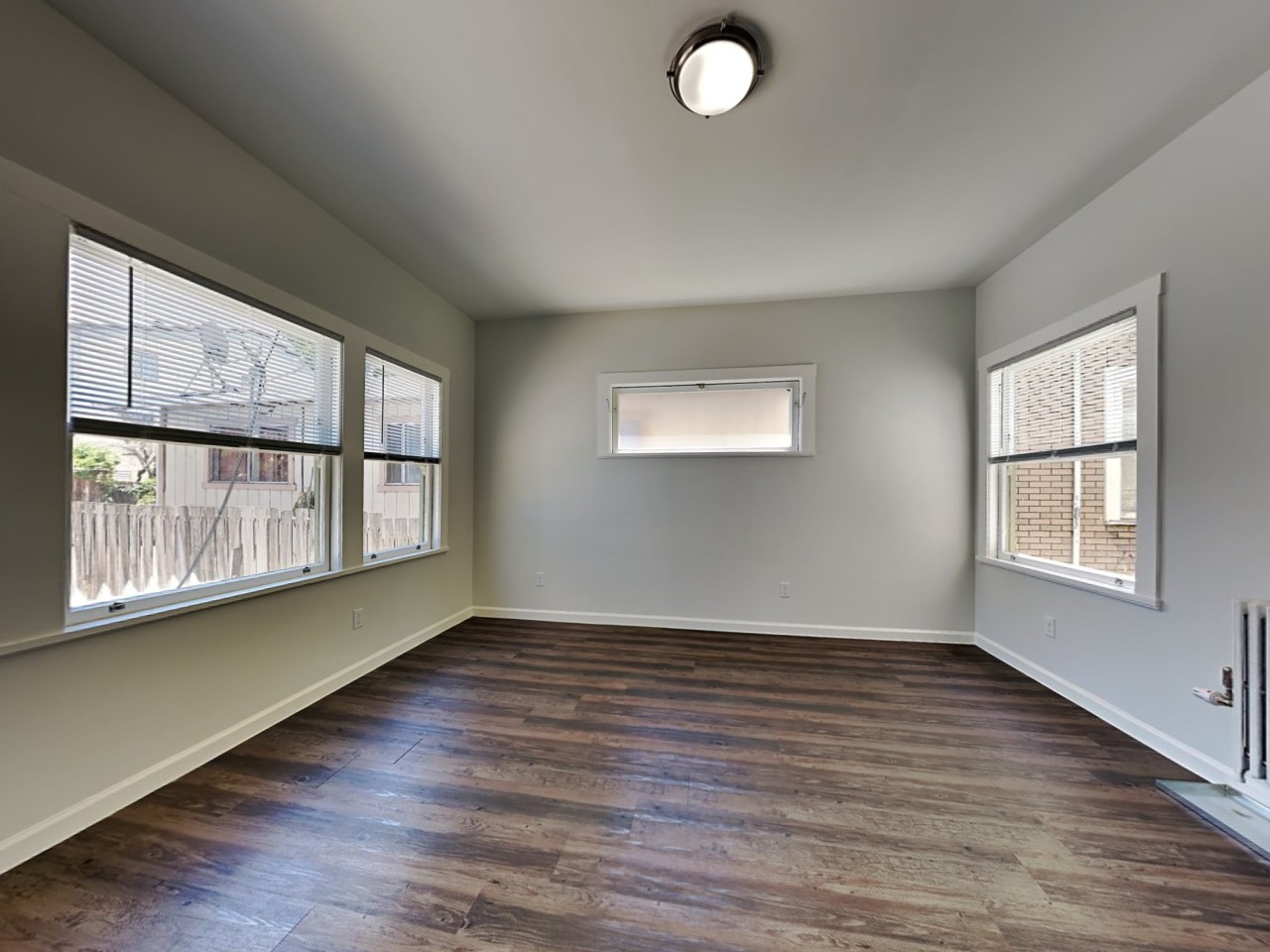 414 E. 15th Street Image 4