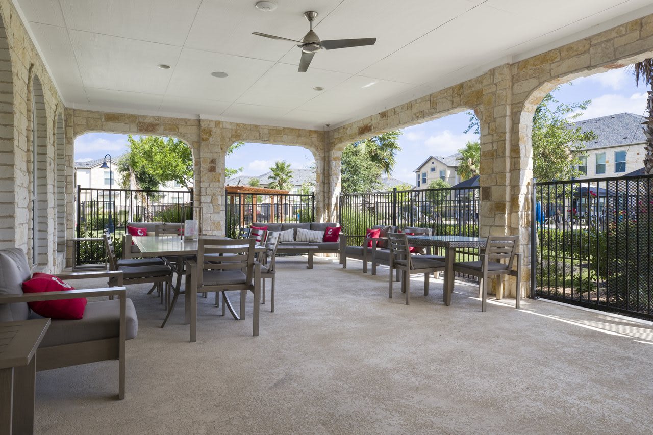 Century Stone Hill North Image 31