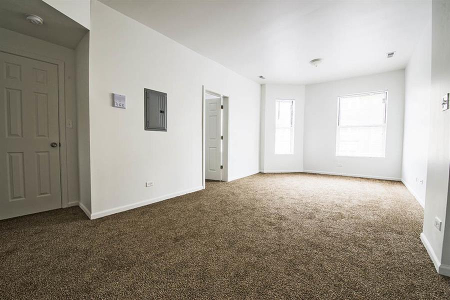 708 S Karlov Ave Image 3