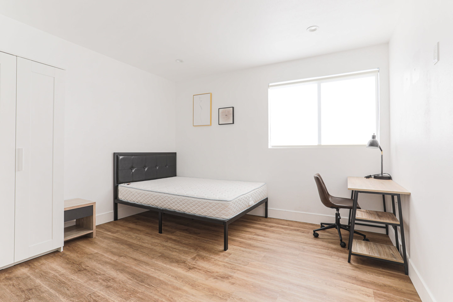 1620 W 35th Place - Co-Living Image 16
