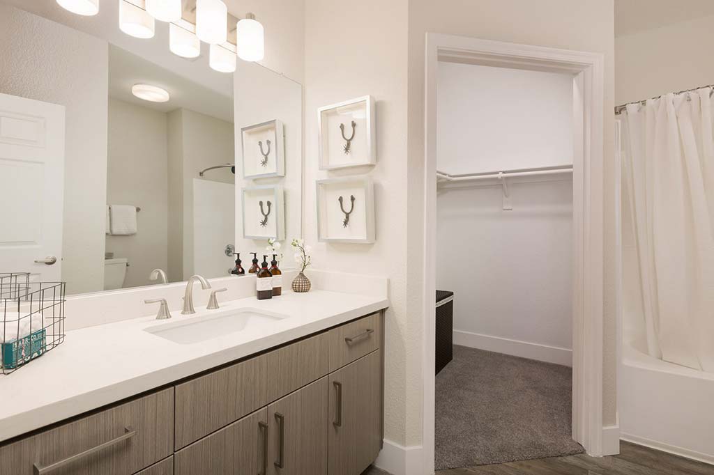 Adobe Ridge Image 16