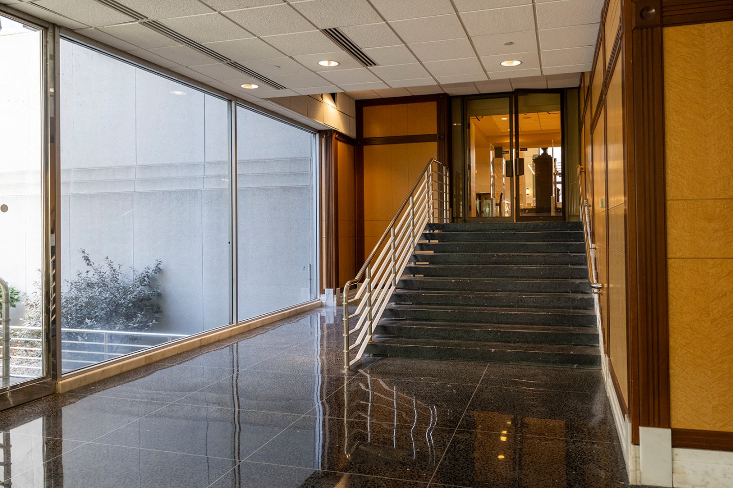 Sky on Main Luxury Apartments Image 30