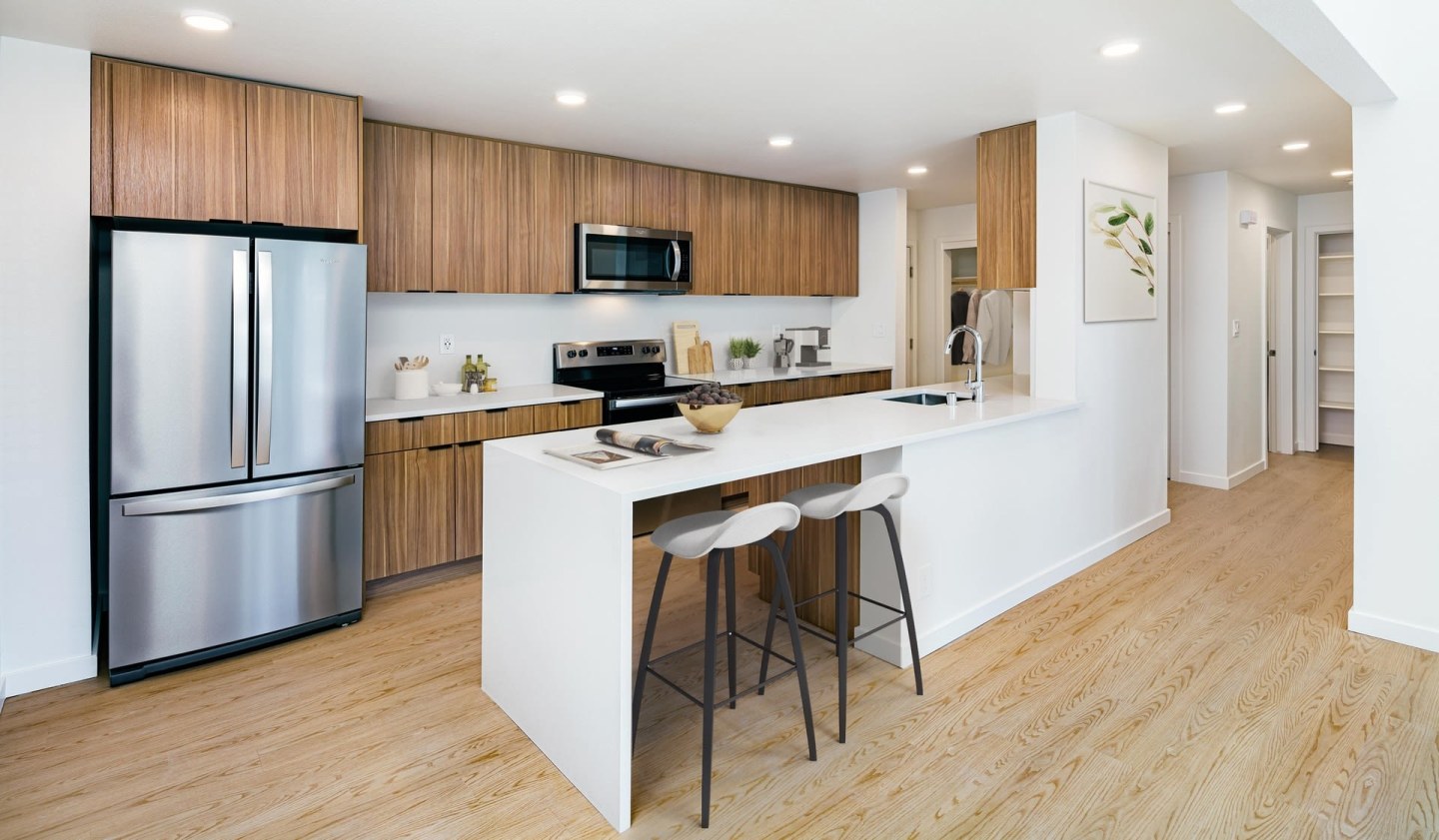 707 Leahy Apartments Image 3
