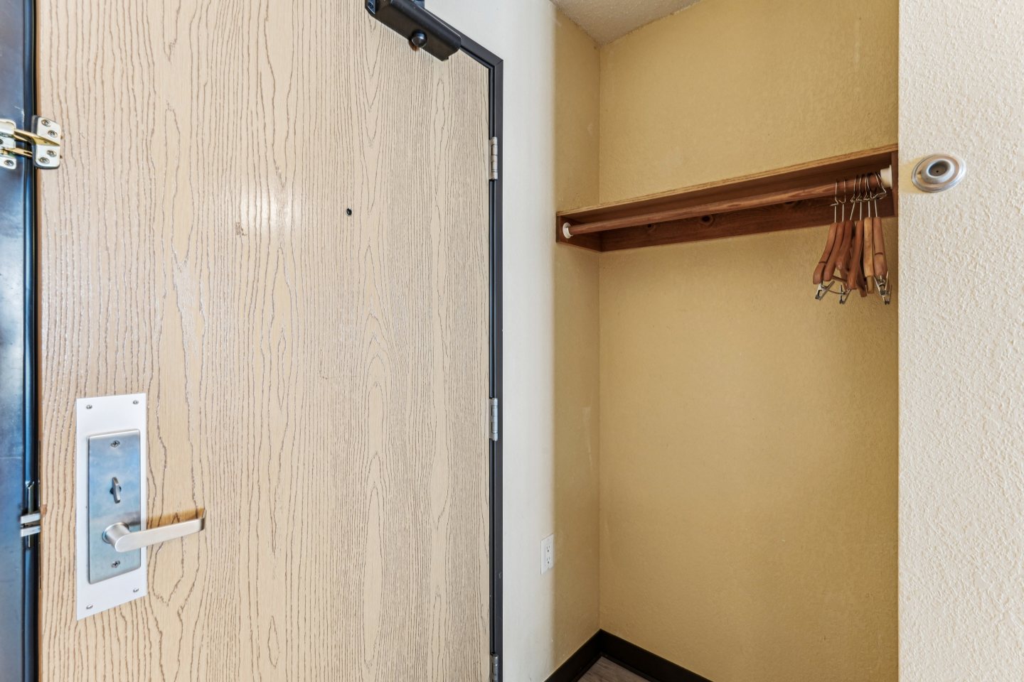The House Apartments Image 17