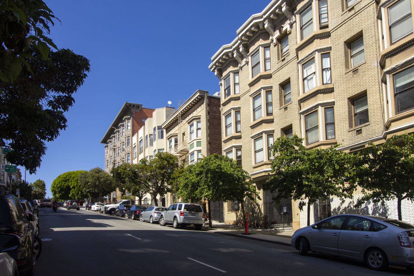 920 LEAVENWORTH Image 32