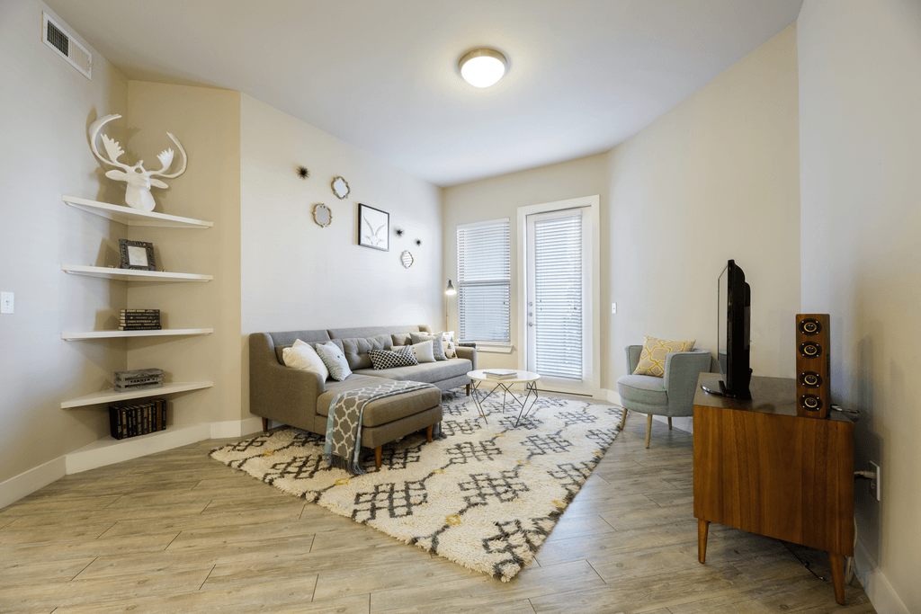 Maple District Lofts Image 5