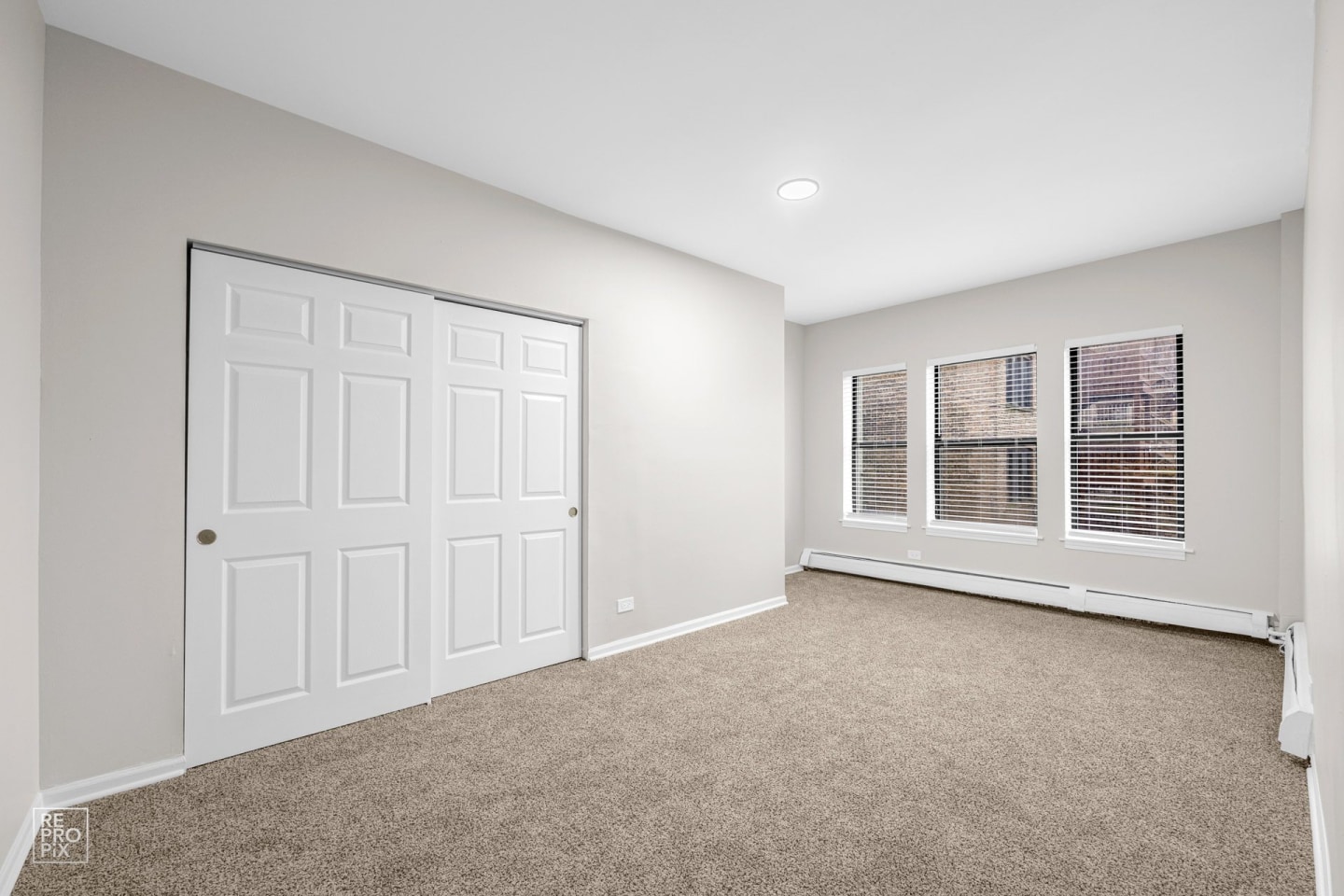7316 S Jeffery Blvd Image 5
