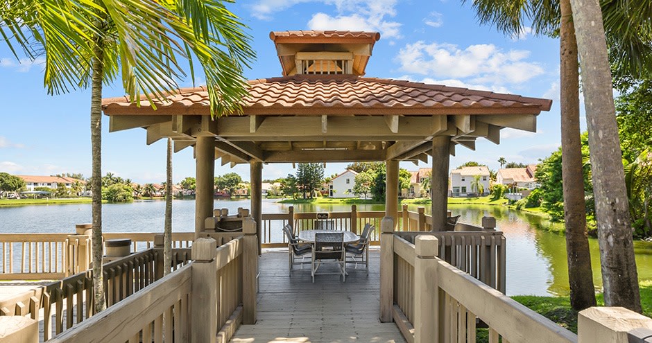 La Vue at Emerald Pointe Image 31