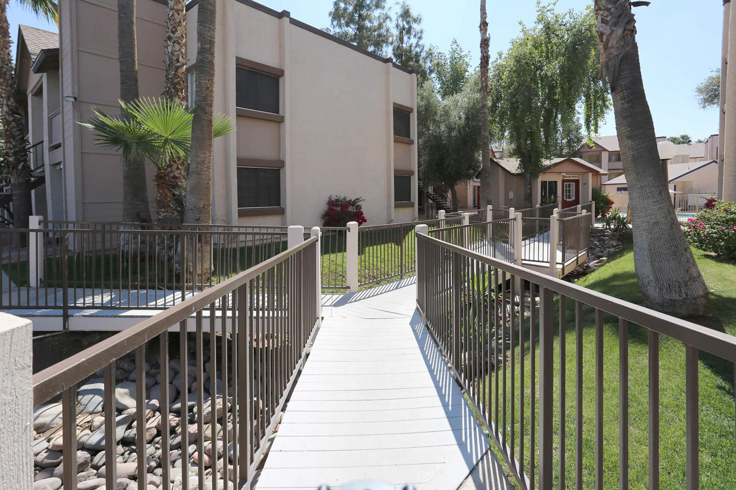 Brook Creek Apartments Image 2