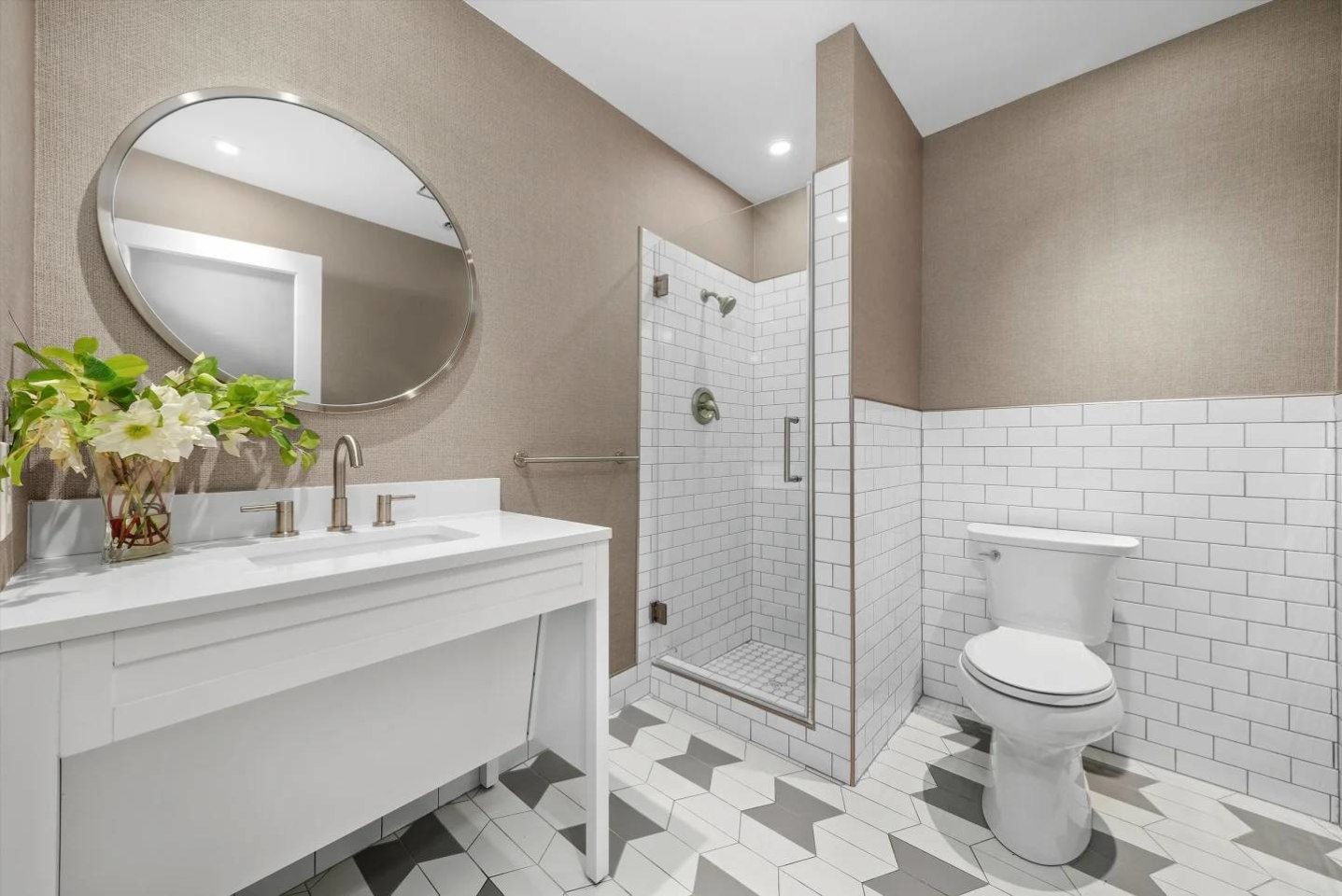 Whitcomb Terrace Apartments Image 3
