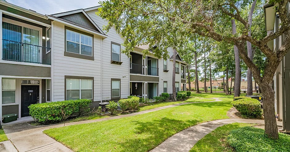 Bala Woods at Kingwood Apartments Image 20