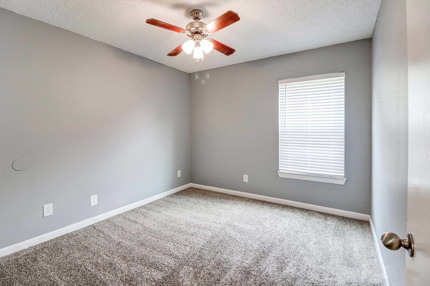 Amalie Apartment Homes Image 11