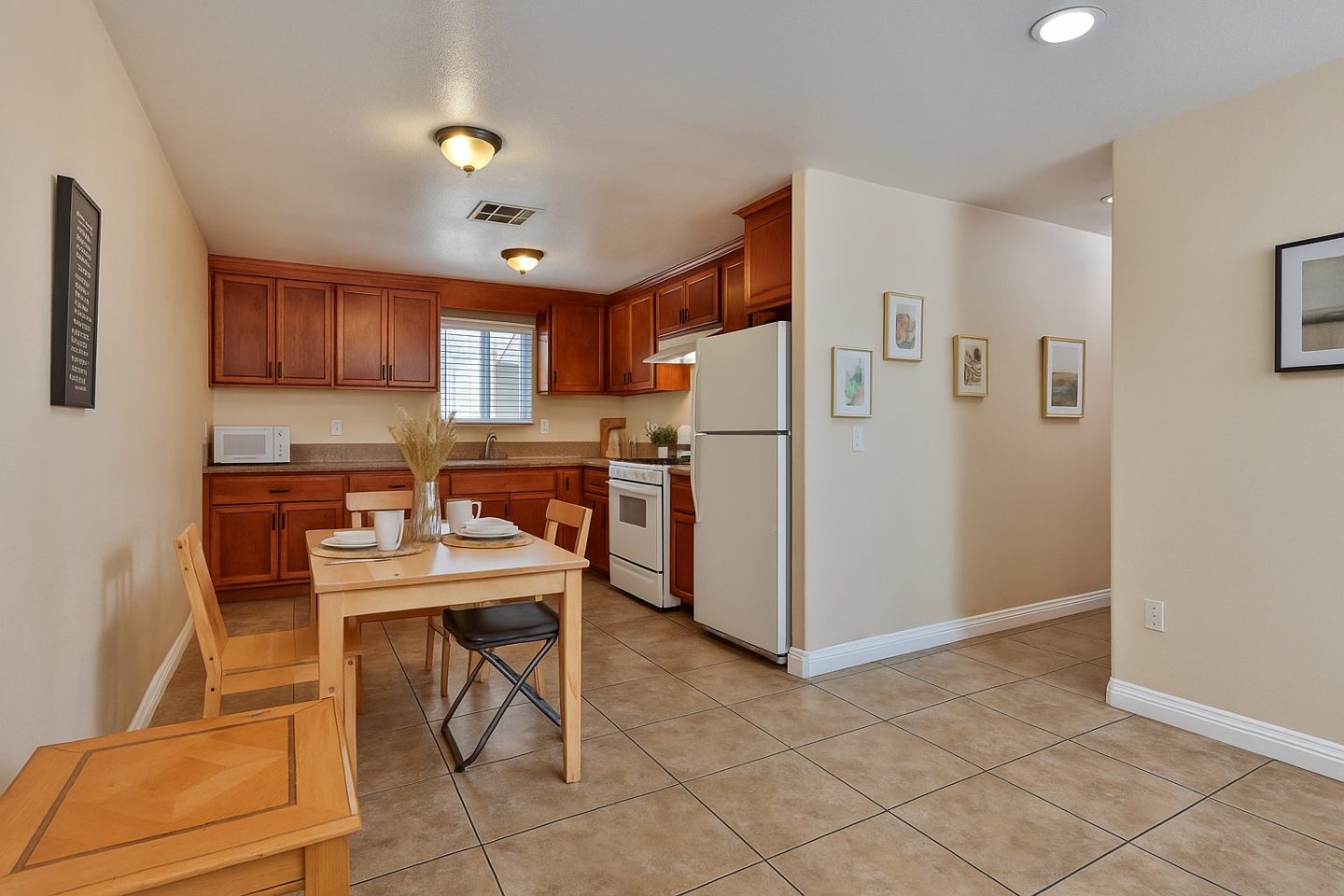 1374 W 35th Place - Co-Living Image 18
