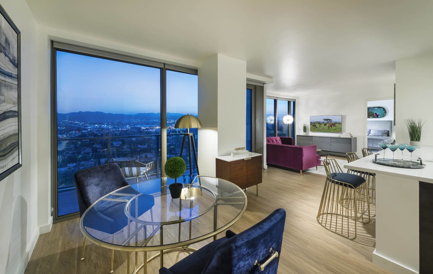 Vision on Wilshire Image 21