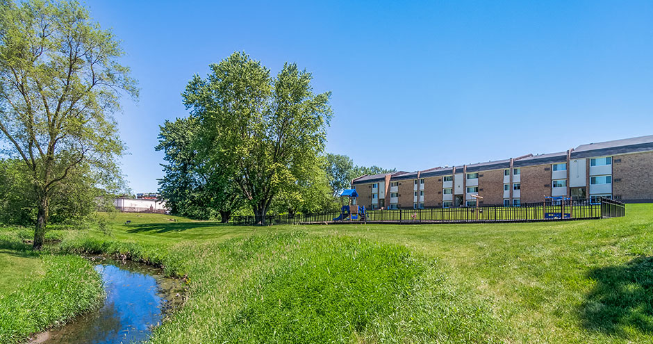 Prentiss Creek at Downers Grove Image 35