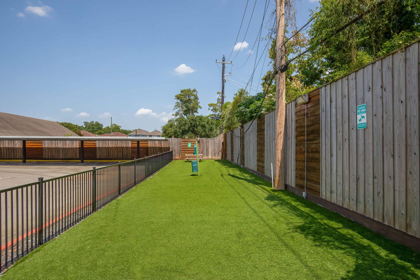 Dominion at Oak Forest Apartments Image 7