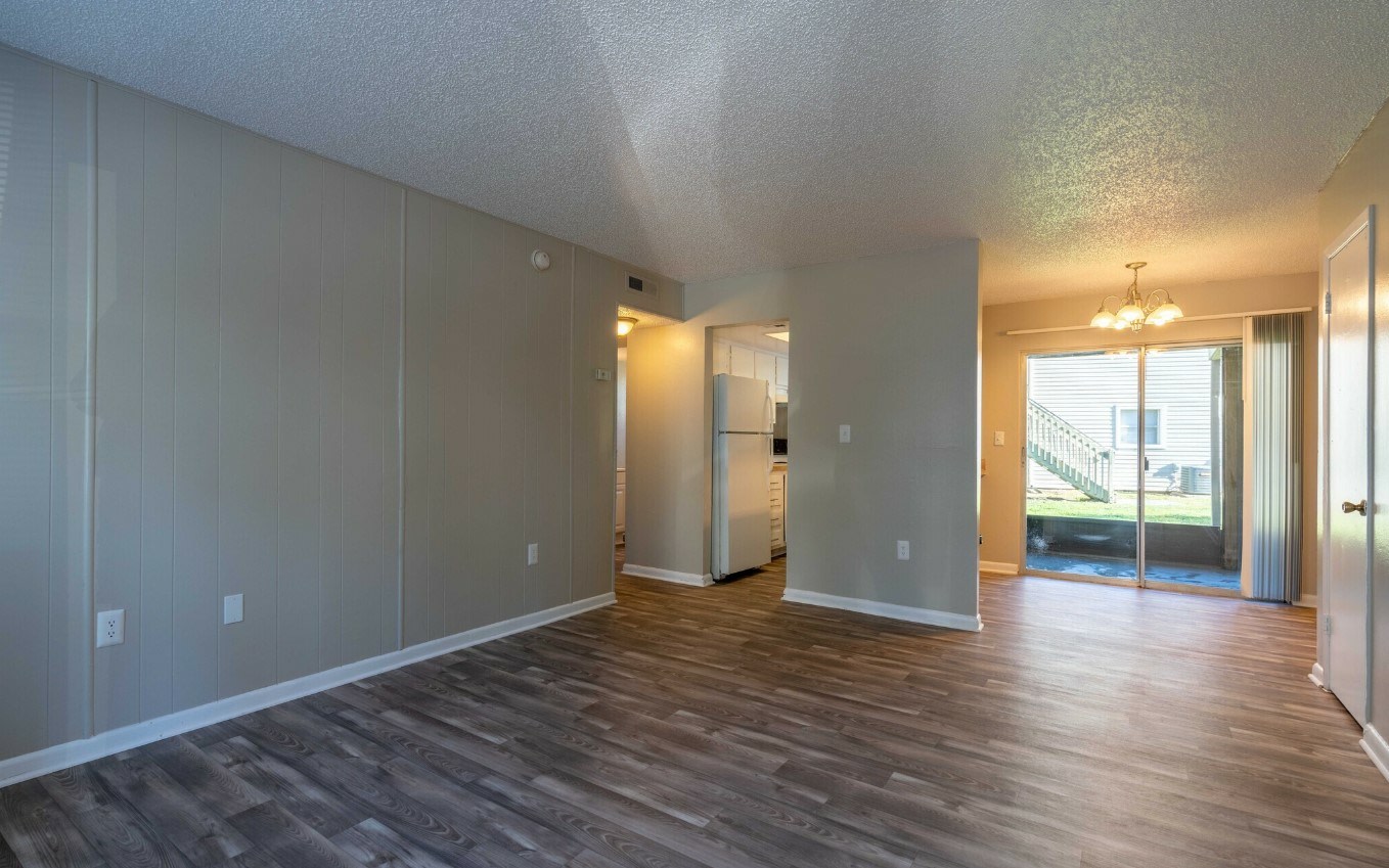 Creekwood Apartments Image 8