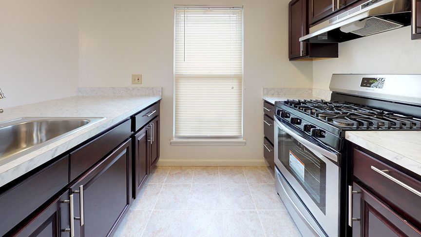 Lakeview Apartments Image 4