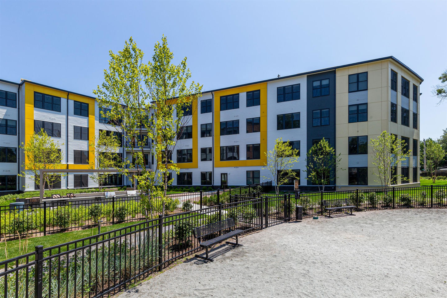 Parkway Apartments Image 6