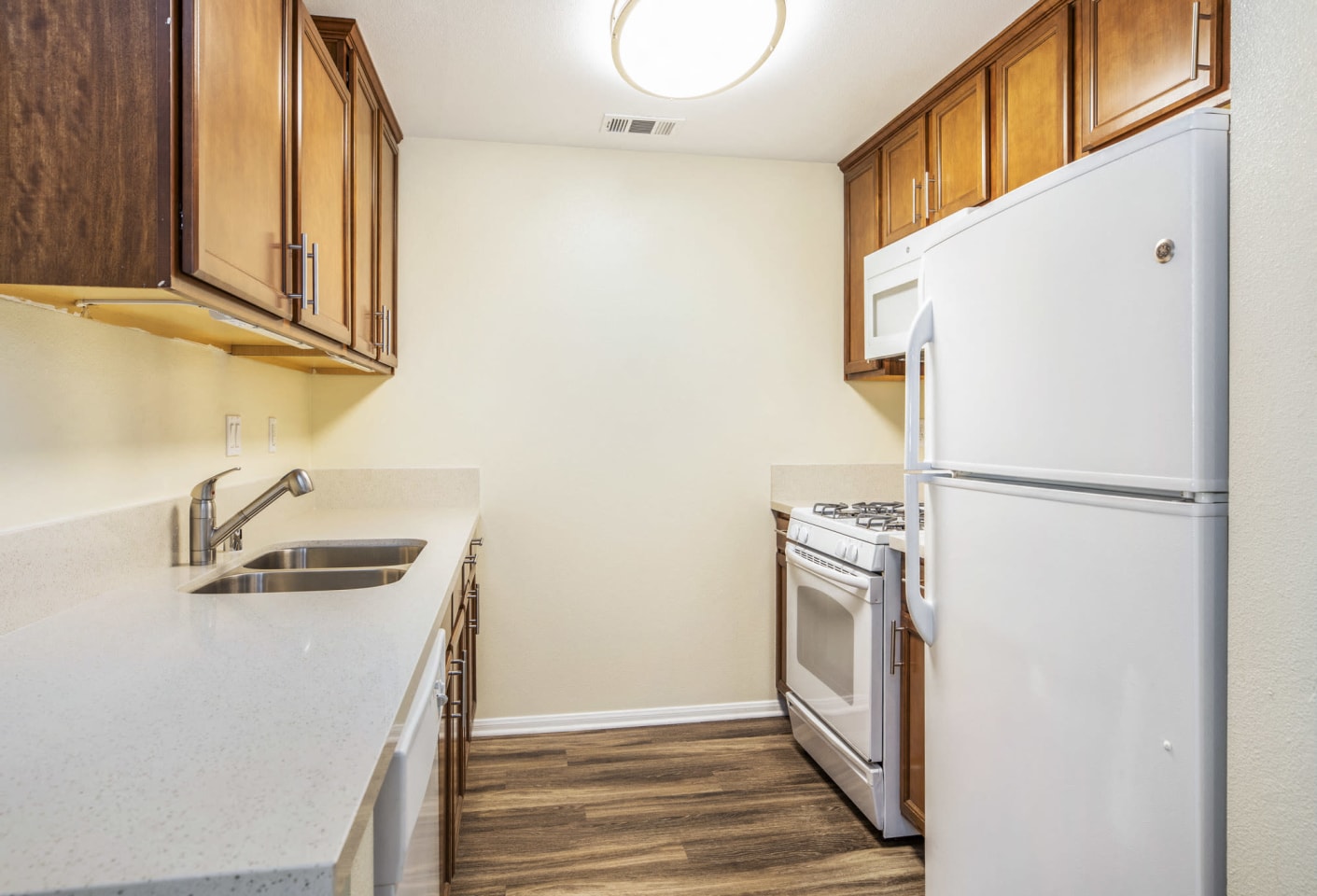 Parkside Villas Image 2