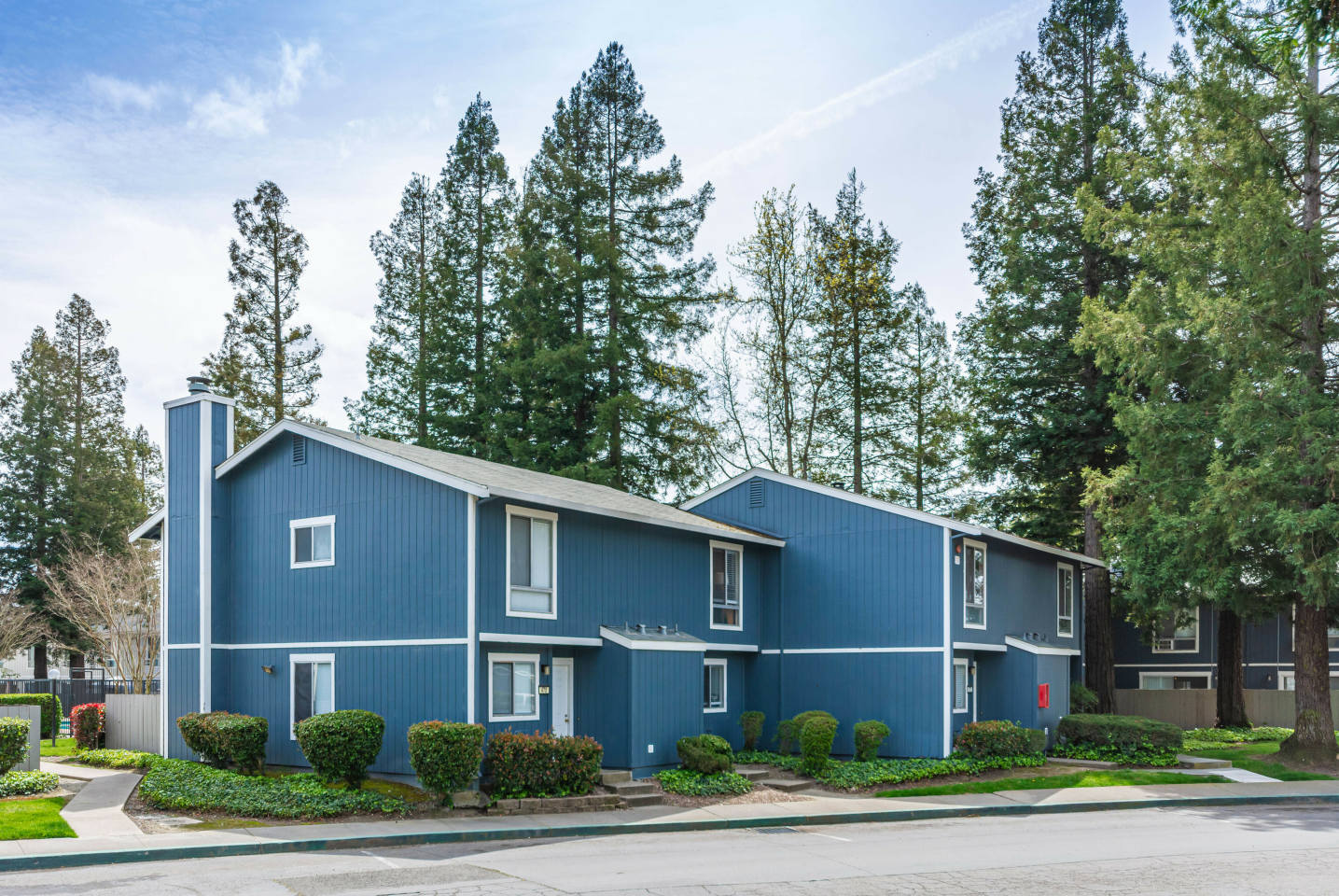 The Grove Luxury Apartments Image 1