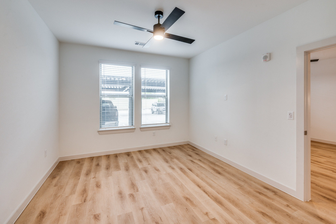 Burnett Lofts Image 8