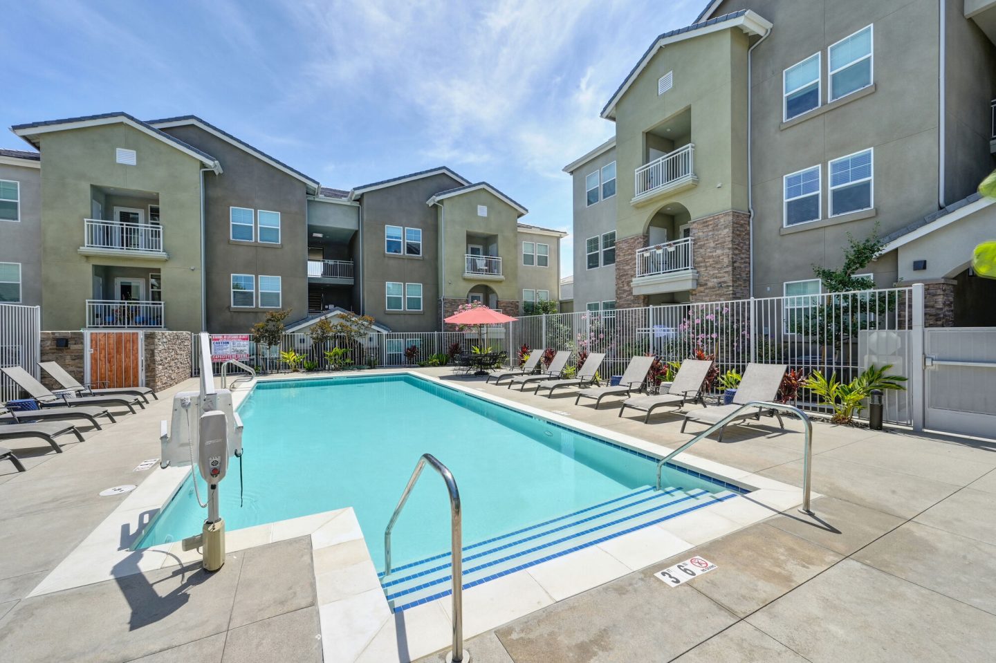 Vela Apartments Image 85