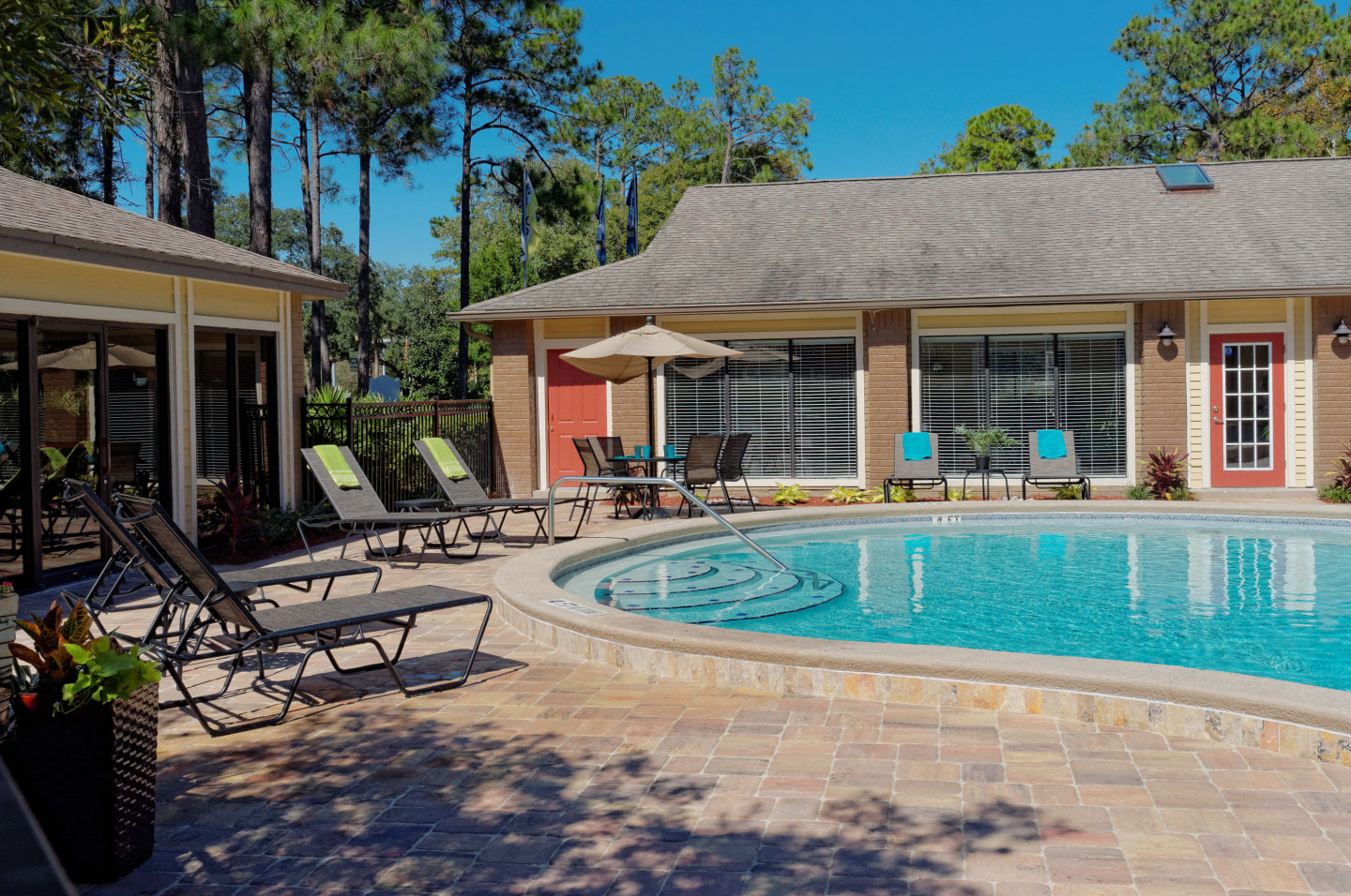 Grove at Deerwood Image 12