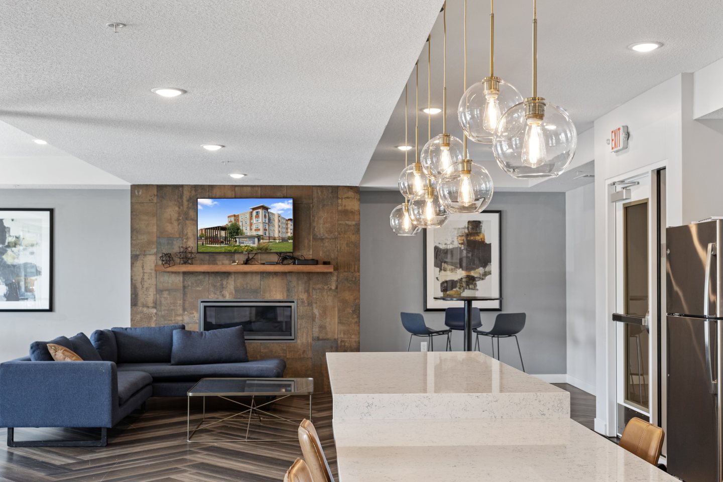 Spring House Image 45