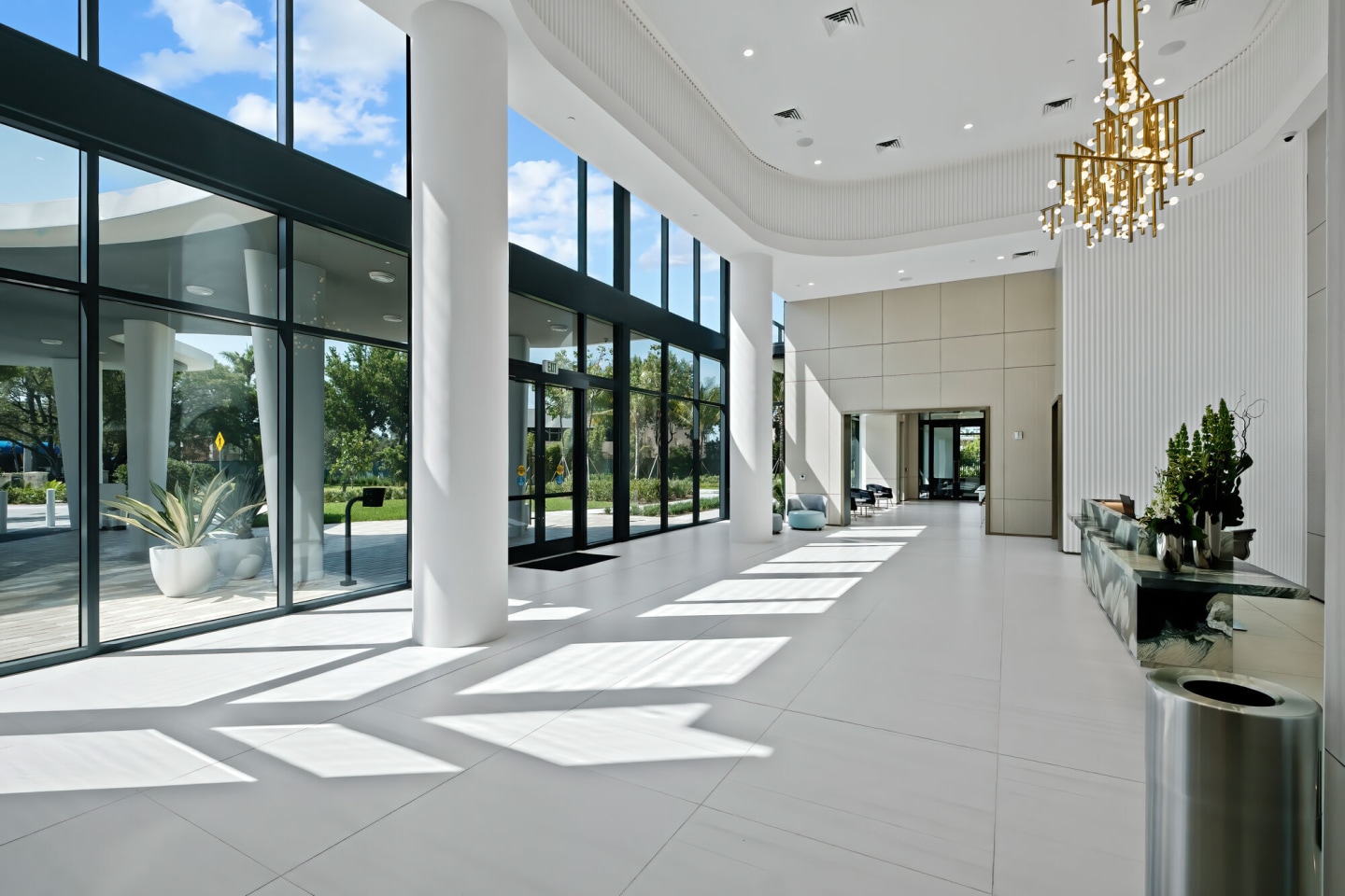 Slate Hallandale Beach Image 12