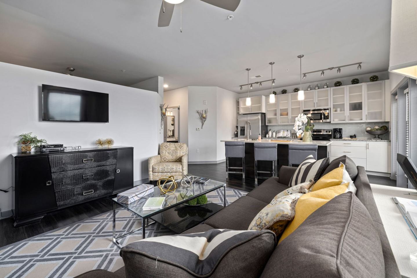 District Lofts Image 25