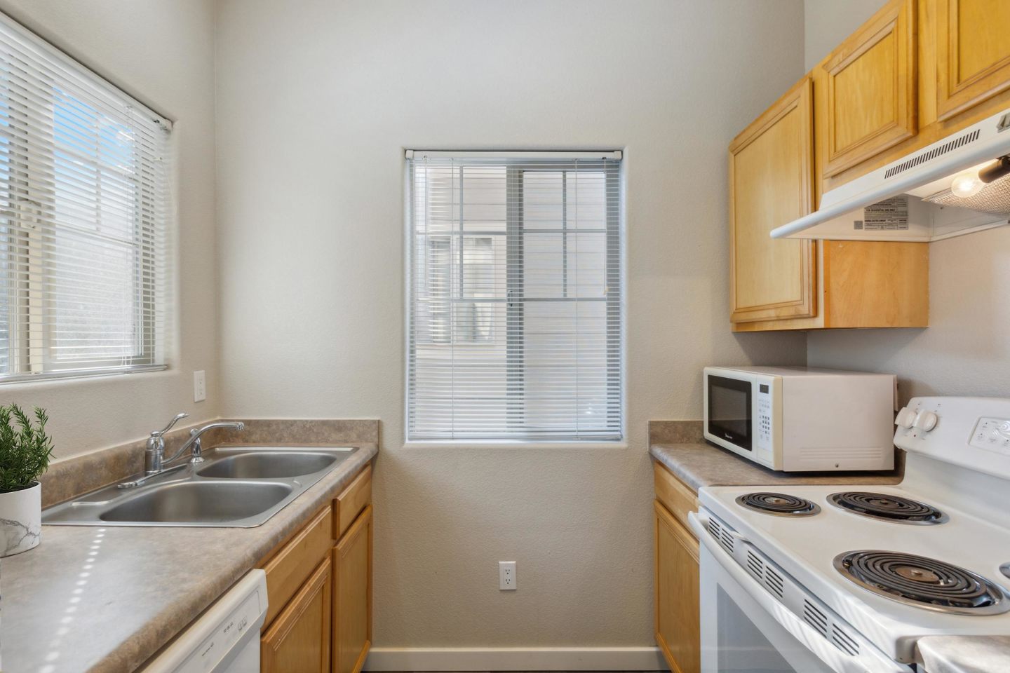 Arbor Garden Townhomes Image 47