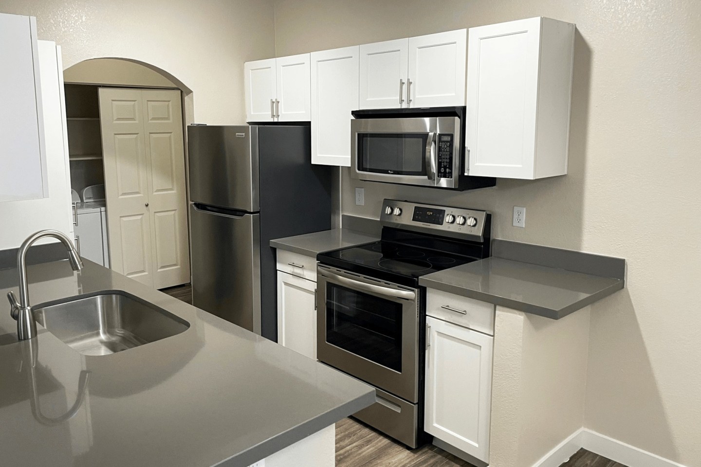 Pinnacle Highland Apartments Image 7