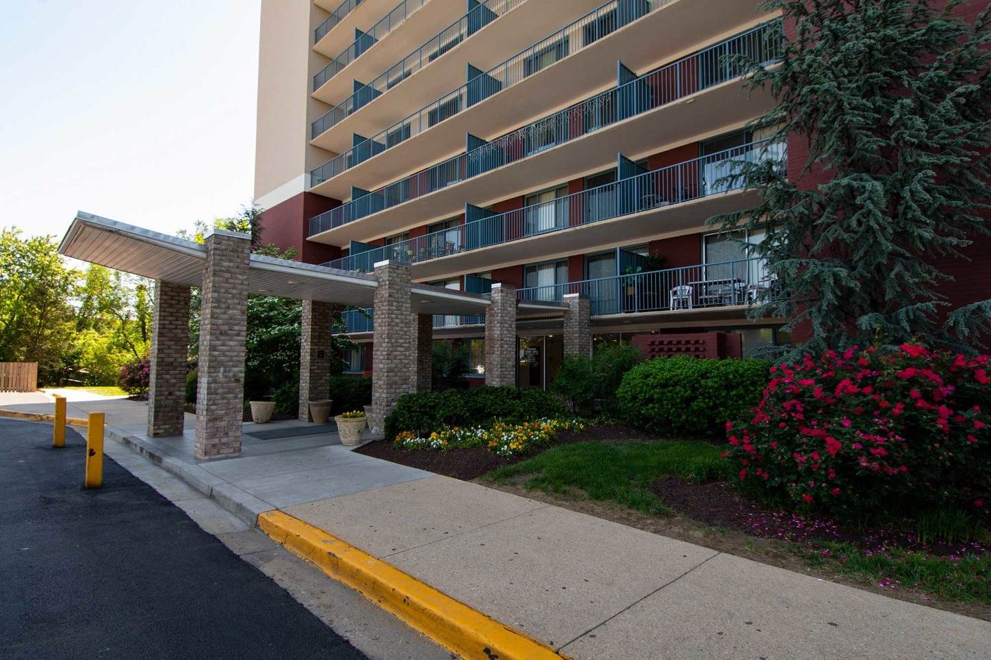 Steward Tower Apartments Image 14