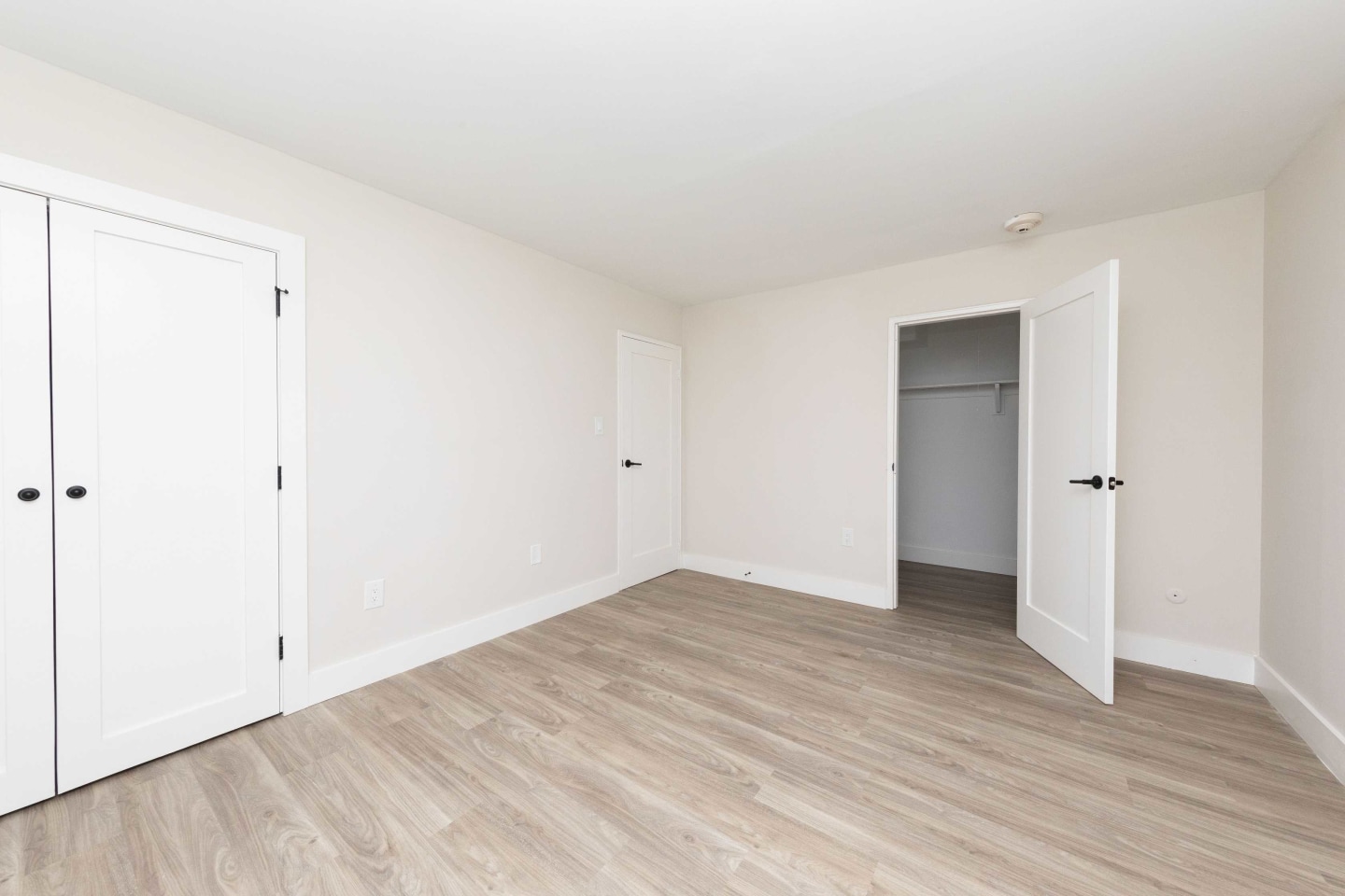 Lakeview Terrace Image 11