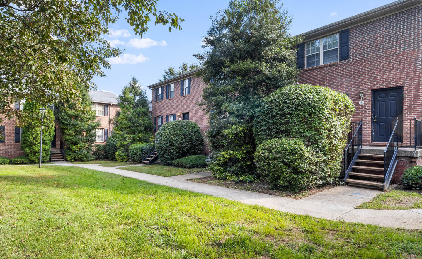 Eagle Creek Townhomes Image 6