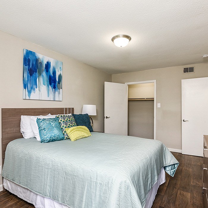 The Cove Apartment Homes Image 6