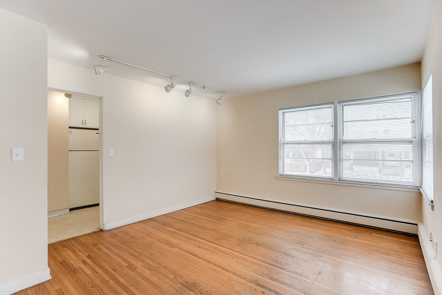 123 West 26th Street Image 9