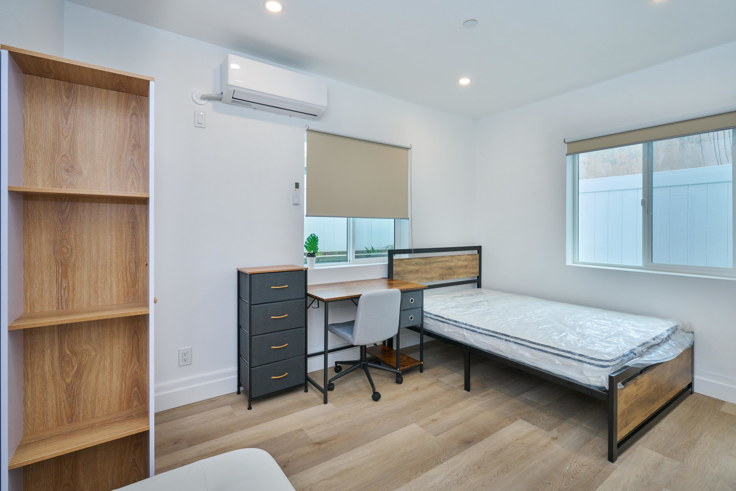 1258 W 37th Drive - Co-Living Image 14