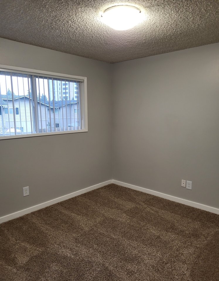 Townhouse Square Image 25