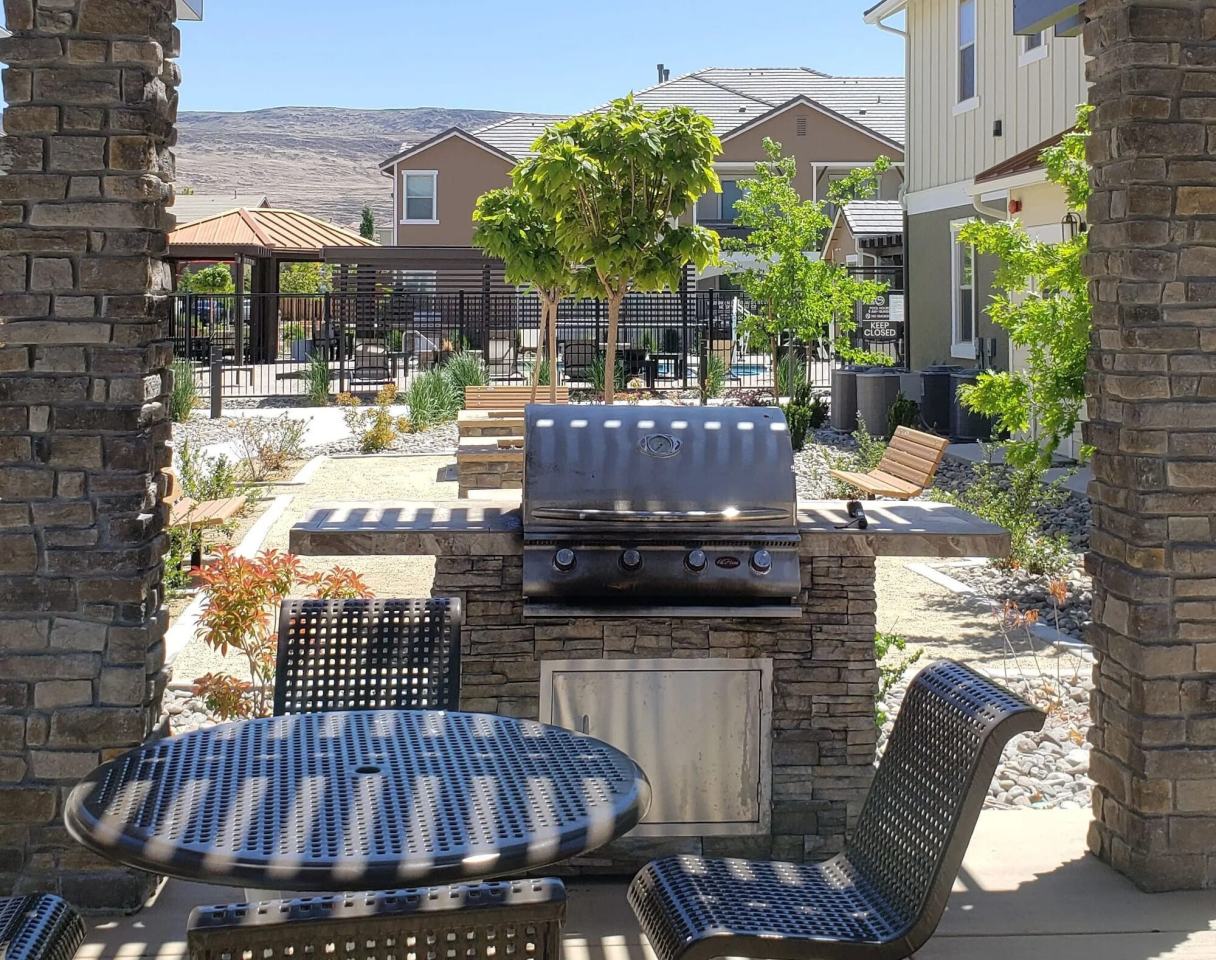 Silverado Apartments Image 10
