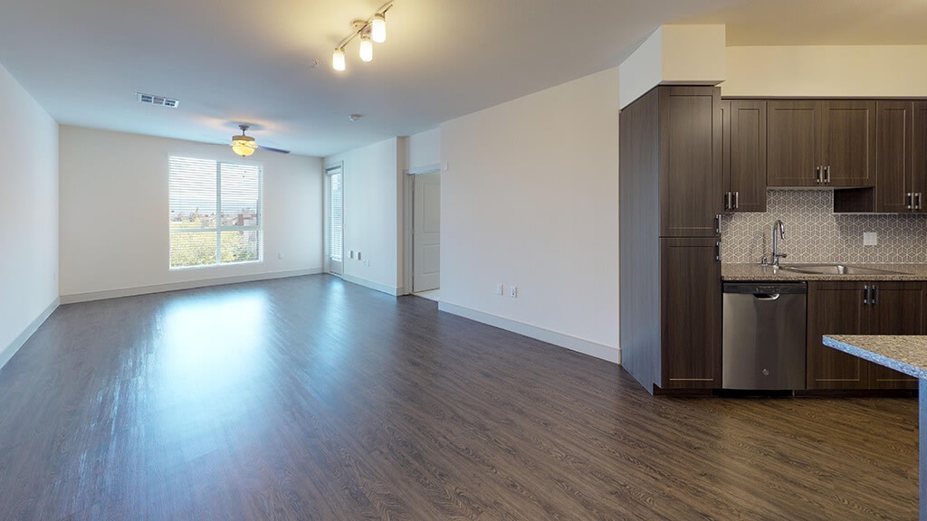 808 West Apartments Image 6